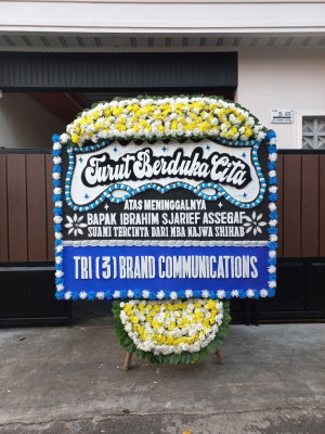 Papan Bunga Duka di Kroya